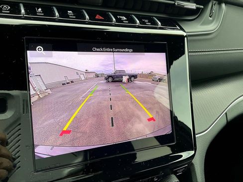 Used 2025 Jeep Grand Cherokee Laredo X w/ Luxury Tech Group I image 21