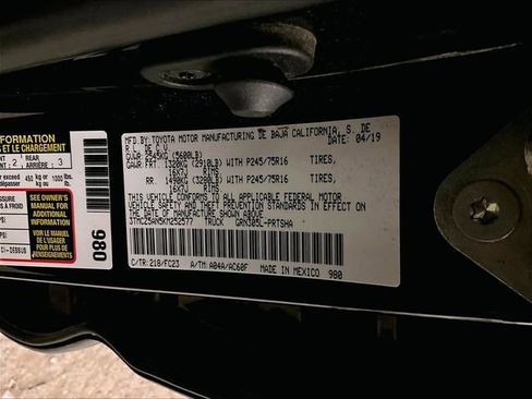 Used 2019 Toyota Tacoma SR5 AWD/4WD image 33