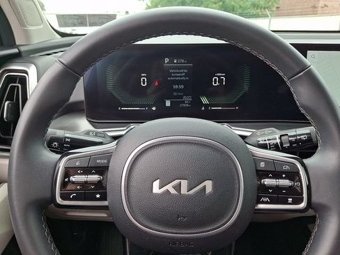 Used 2024 Kia Sorento S w/ Panoramic Sunroof Package FWD image 25