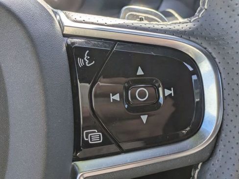 Used 2019 Volvo XC60 T6 R-Design w/ Protection Package Premier image 19