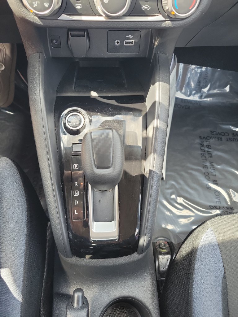 Used 2025 Nissan Versa SV FWD image 27