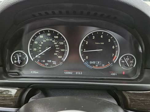 Used 2013 BMW 528i xDrive Sedan AWD/4WD image 14