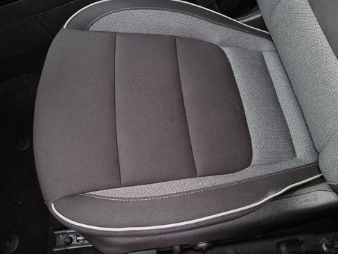 Certified 2023 Chevrolet TrailBlazer LT FWD image 24