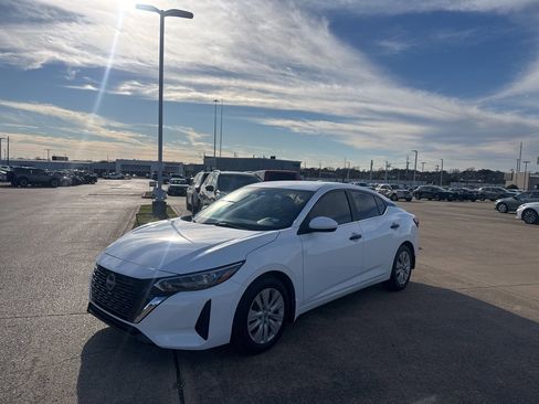 Certified 2024 Nissan Sentra S image 5