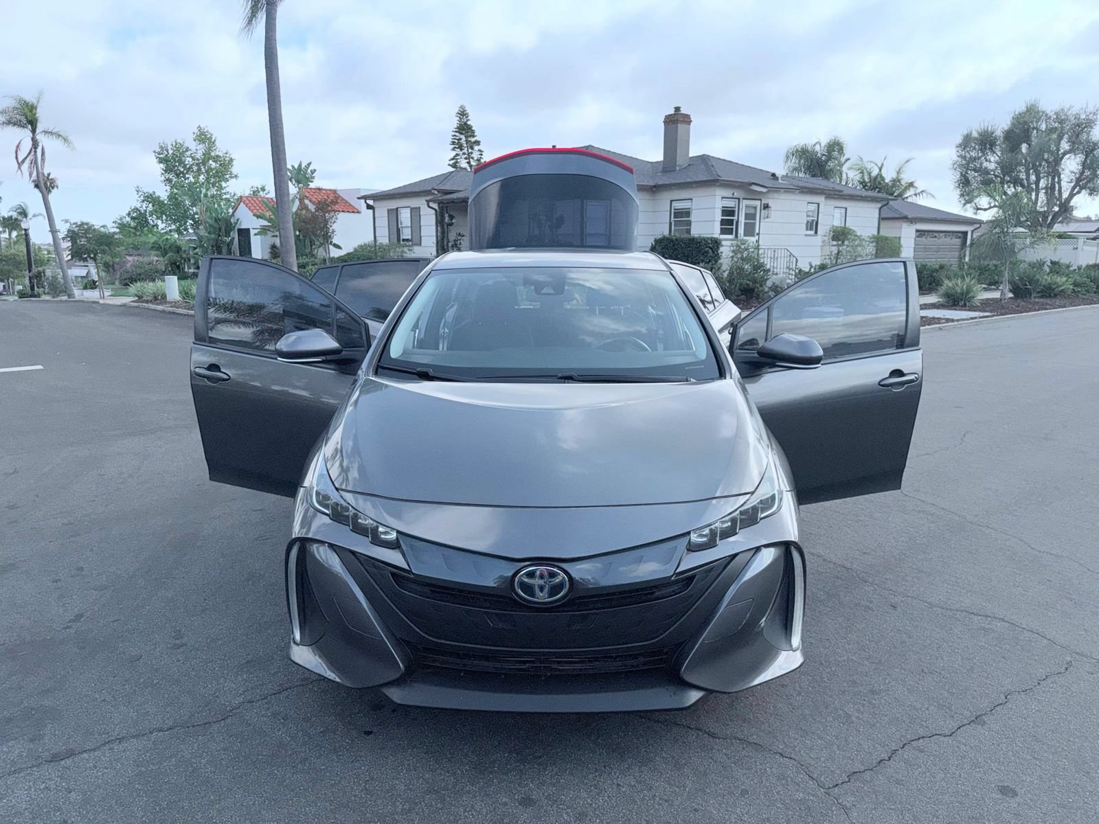 Used 2021 Toyota Prius Prime LE FWD image 13