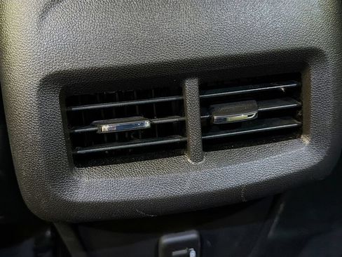 Used 2024 Chevrolet Equinox LS FWD image 35