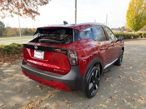 New 2026 Nissan Kicks SR w/ SR Premium Package image 7