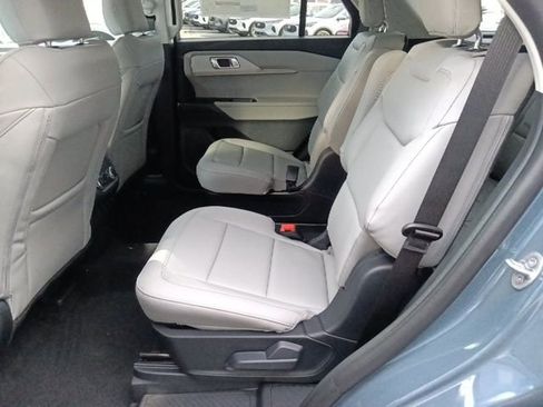 New 2026 Ford Explorer Active w/ Active Comfort Package RWD image 27
