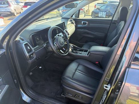 Certified 2021 Kia Sorento S image 5