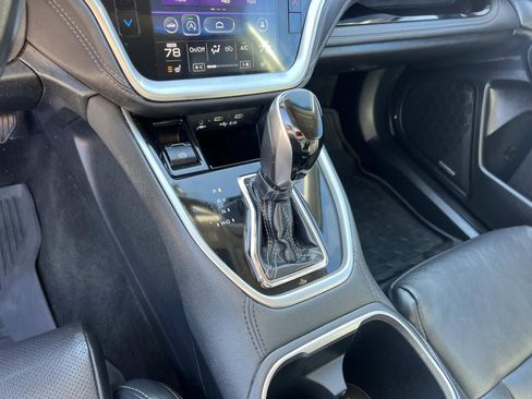 Used 2020 Subaru Outback Limited image 30