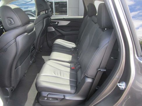 Certified 2026 Acura MDX w/ Technology Package AWD/4WD image 11