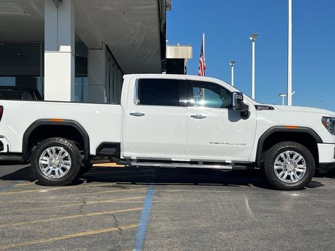 Used 2020 GMC Sierra 3500 Denali w/ Denali Ultimate Package image 3