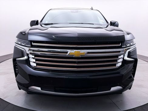 Used 2024 Chevrolet Suburban High Country AWD/4WD image 29