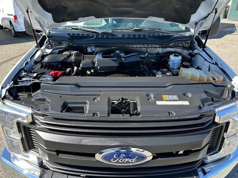 Used 2017 Ford F250 XL image 40