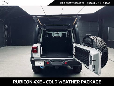Used 2023 Jeep Wrangler Unlimited Rubicon 4xe w/ Cold Weather Group AWD/4WD image 49