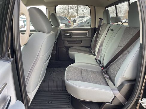 Used 2019 RAM 1500 Big Horn AWD/4WD image 10