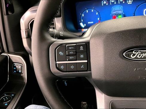Used 2025 Ford F150 Lariat AWD/4WD image 26