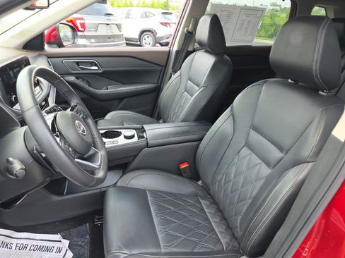 Used 2023 Nissan Rogue Platinum w/ Platinum Premium Package AWD/4WD image 18