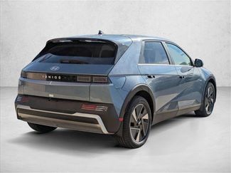 New 2026 Hyundai Ioniq 5 SE video 2