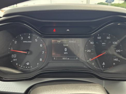 Used 2024 Chevrolet Trax LS image 27