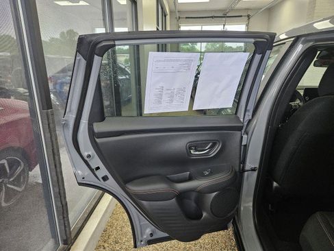 Used 2025 Honda HR-V Sport image 16