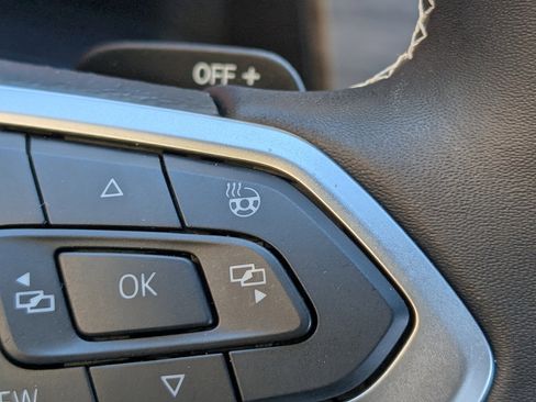 Used 2024 Volkswagen Atlas SEL image 39