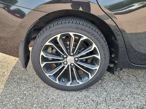Used 2015 Toyota Corolla S FWD image 11