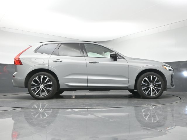 Used 2024 Volvo XC60 B5 Plus w/ Climate Package AWD/4WD image 17