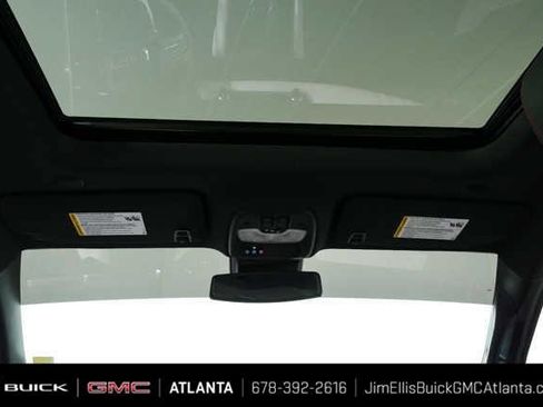 Certified 2024 GMC Canyon AT4X w/ AT4X AEV Edition AWD/4WD image 11