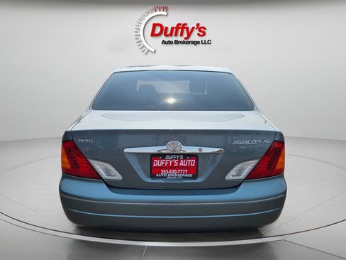 Used 2002 Toyota Avalon XL w/ Luxury Pkg FWD image 16