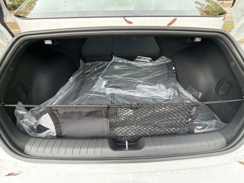 New 2025 Hyundai Ioniq 6 SE image 12