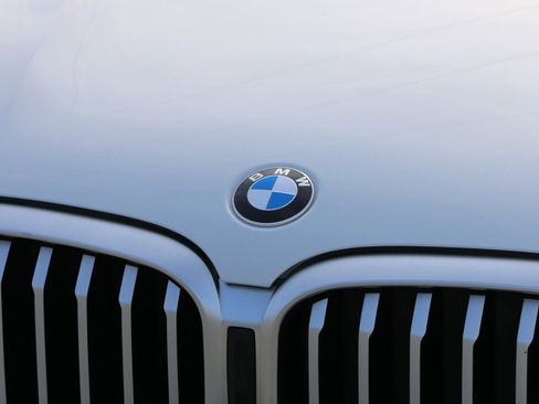 Used 2022 BMW X3 sDrive30i w/ M Sport Package 2 RWD image 12