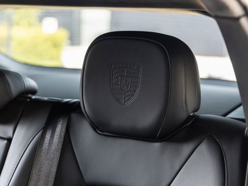 New 2025 Porsche Cayenne Turbo image 40