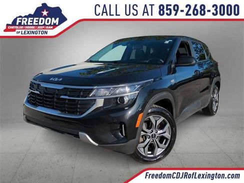 Used 2024 Kia Seltos LX image 1