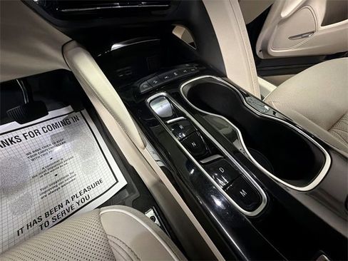 Used 2023 Buick Envision Avenir image 50