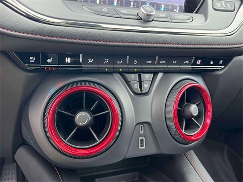 Used 2019 Chevrolet Blazer RS image 32