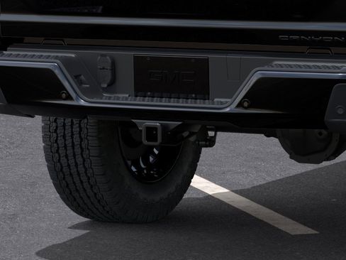 New 2026 GMC Canyon Denali w/ LPO, Denali Black Edition AWD/4WD image 14