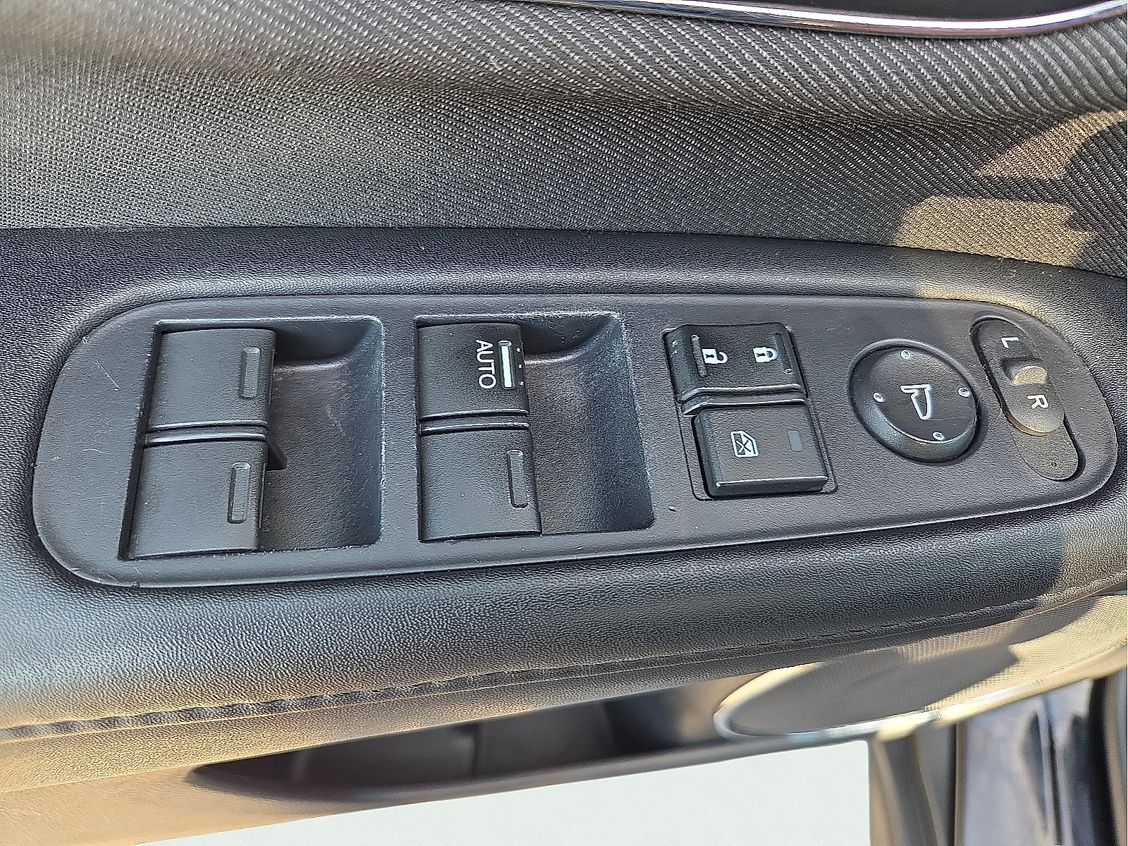 Used 2019 Honda HR-V EX image 15