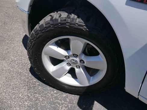 Used 2023 RAM 1500 Classic SLT AWD/4WD image 14