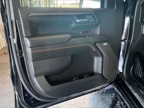 Used 2023 GMC Sierra 1500 AT4 w/ AT4 Premium Package image 9