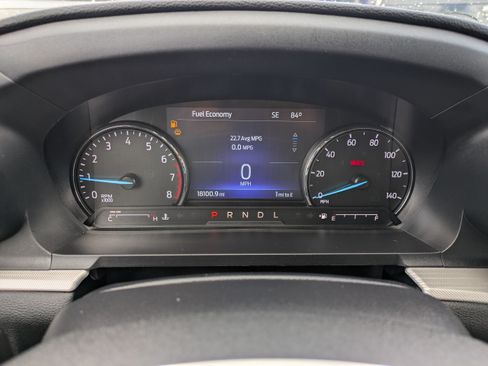 Used 2023 Ford Explorer XLT w/ Equipment Group 202A RWD image 25