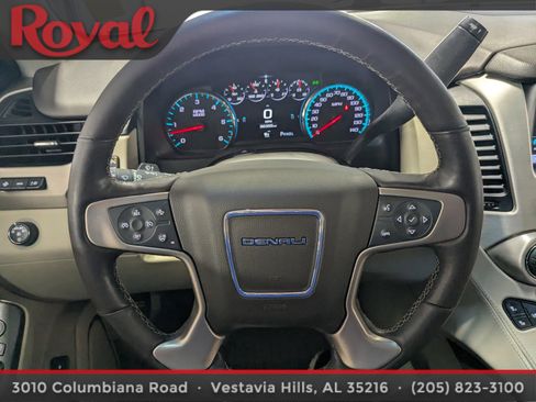 Used 2019 GMC Yukon Denali w/ Denali Ultimate Package image 25