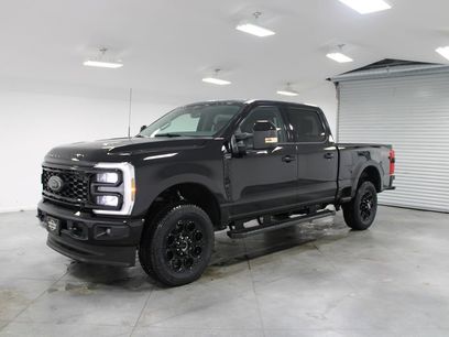 New 2026 Ford F250 Lariat w/ Black Appearance Package