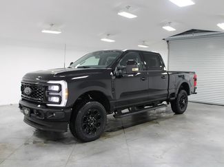 New 2026 Ford F250 Lariat w/ Black Appearance Package video 3