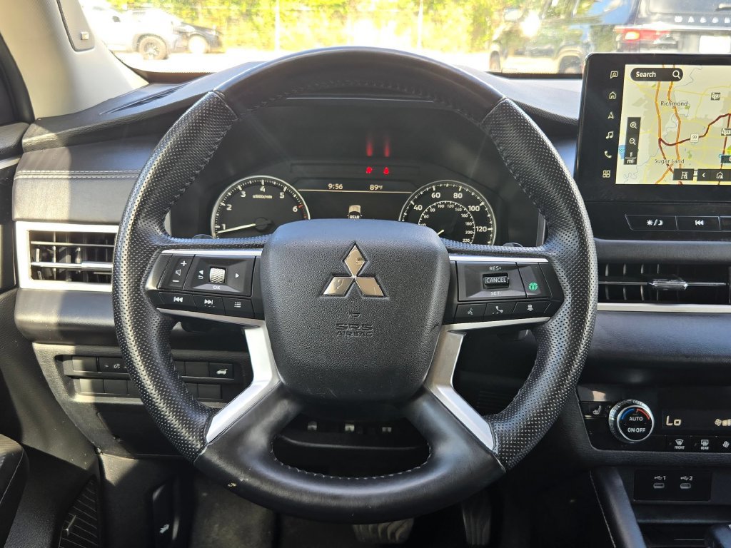 Used 2025 Mitsubishi Outlander SE AWD/4WD image 23