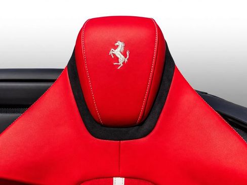 Certified 2024 Ferrari Roma Spider RWD image 45