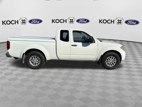 Used 2019 Nissan Frontier SV image 9