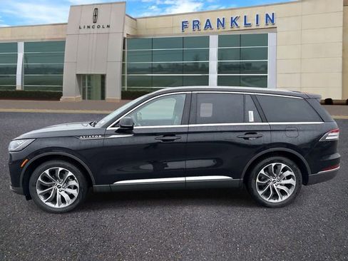 New 2026 Lincoln Aviator Reserve RWD image 4