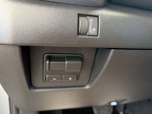 New 2026 GMC Canyon Elevation w/ Technology Package RWD image 24