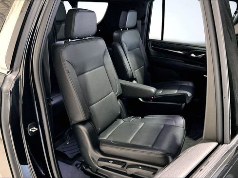 Used 2023 GMC Yukon XL Denali image 28